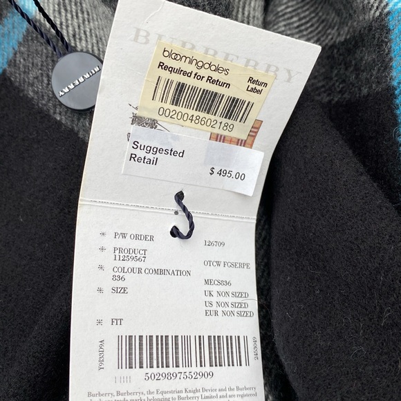 Burberry wrap - Picture 5 of 6